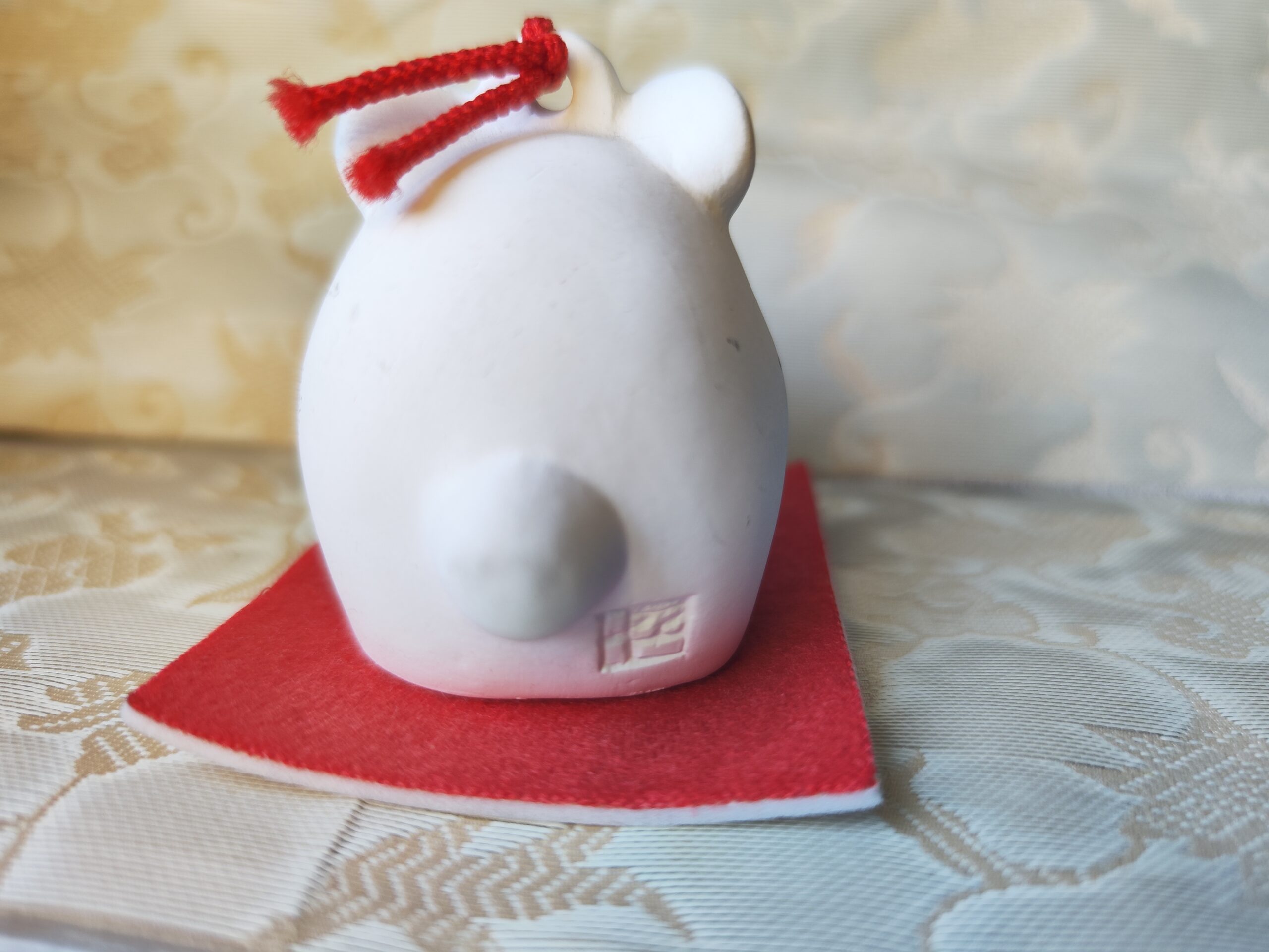 Figurine lapin japonais en céramique – Image 3