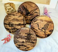 Lot de 4 sous verres en bois gravés - paysage Japonais